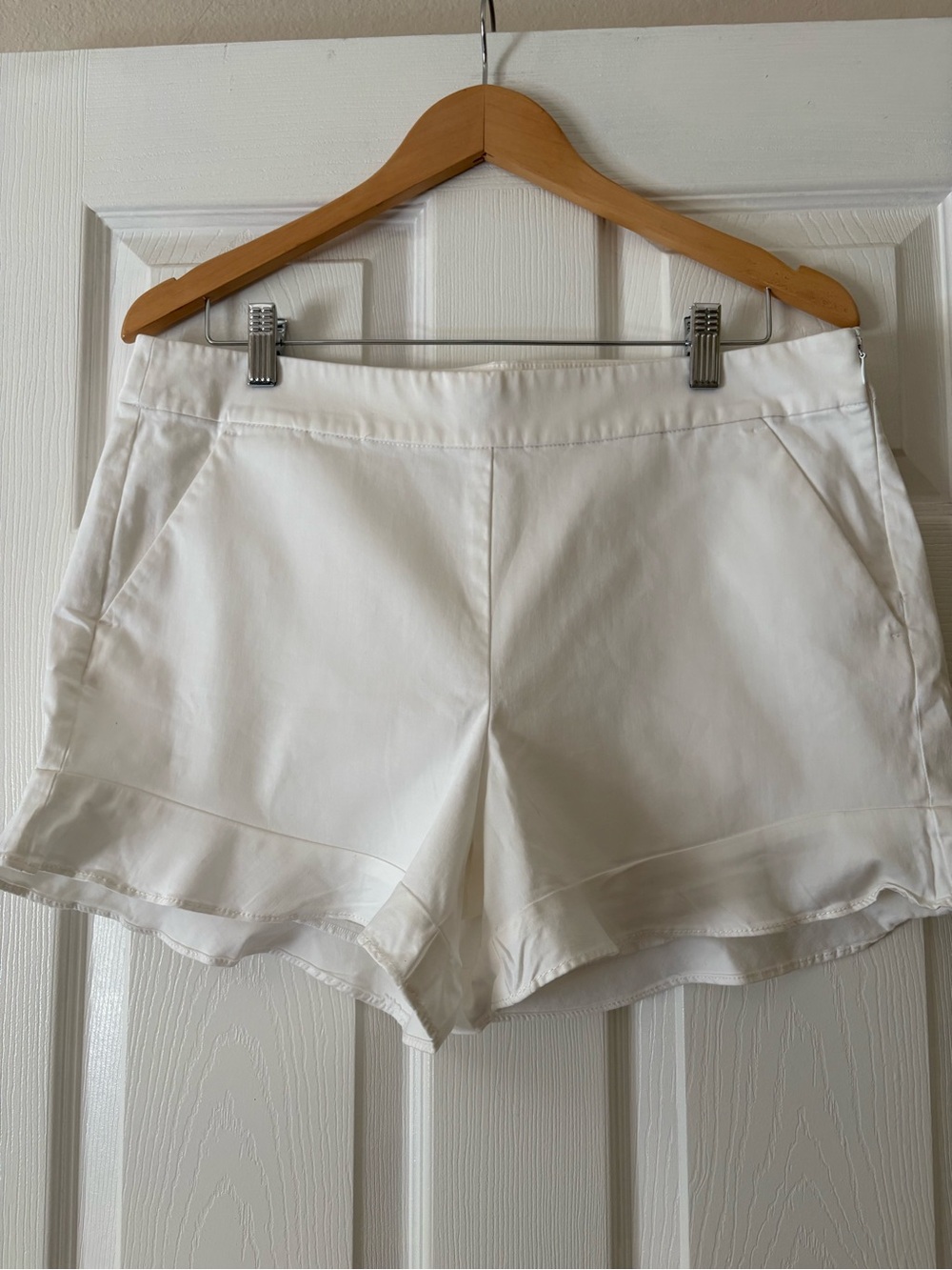 LOFT White High-Rise Pull-On Shorts
